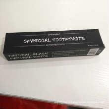 Dentifrice blanchissant organique de dents de charbon actif naturel avec la noix de coco